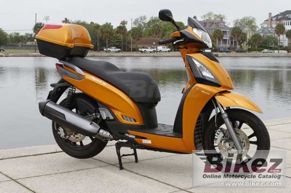 2013 Kymco People GT 300i photo